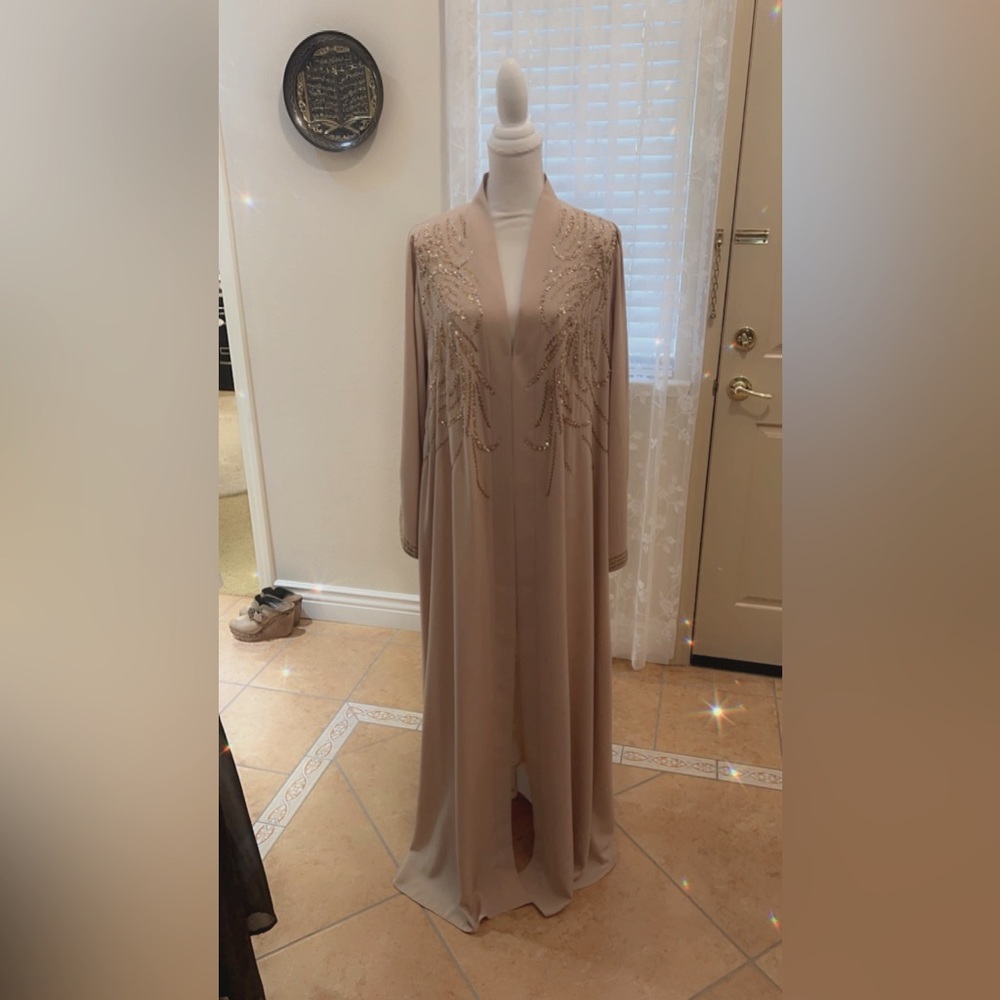 Beautiful abaya with gold accents